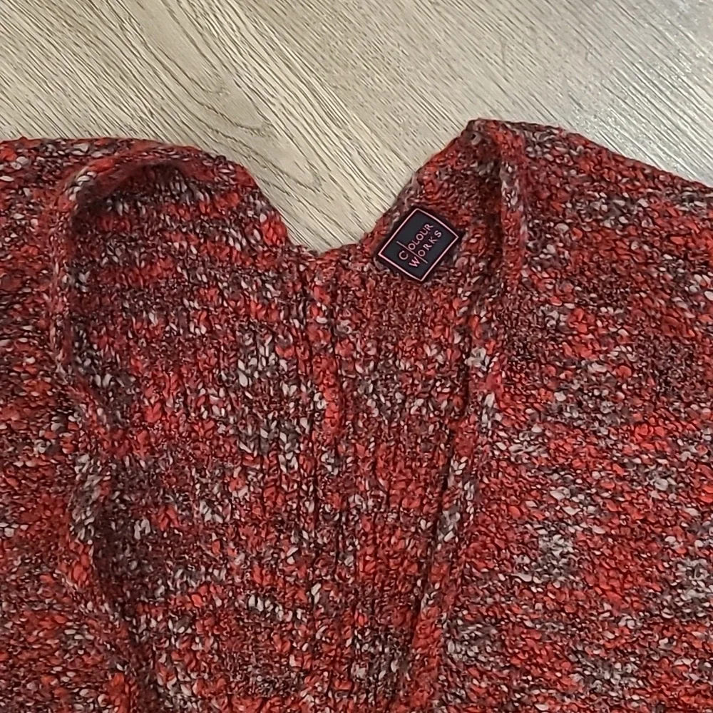 Color Works Cropped Sweater - Picture 2 of 7